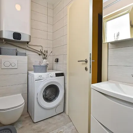 Apartamento Valter 2284 *