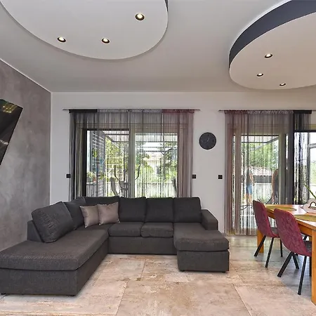 Valter 2284 * Medulin