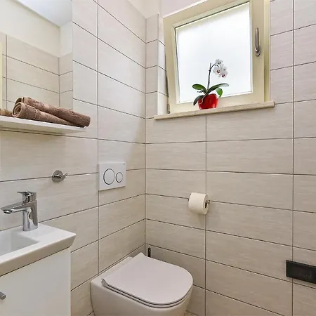 Apartament Valter 2284 *