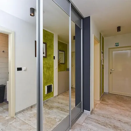 Valter 2284 Apartament