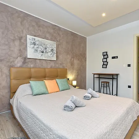 Valter 2284 Apartament *