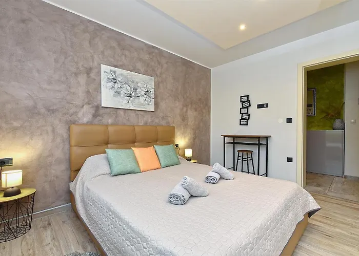 Valter 2284 Apartman *